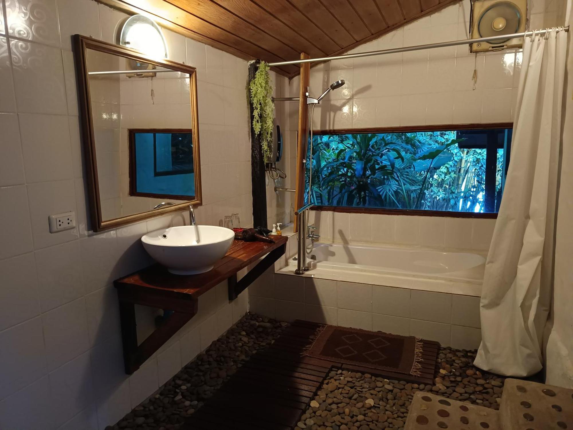 Tonnam Homestay Chiang Mai Eksteriør billede